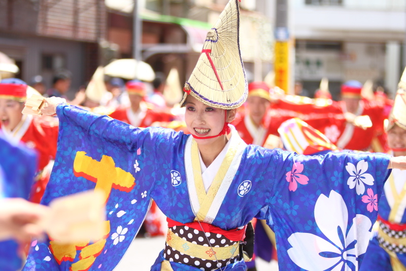 第66回よさこい祭り 本番1日目 愛宕競演場 十人十彩 その4_a0077663_13410780.jpg