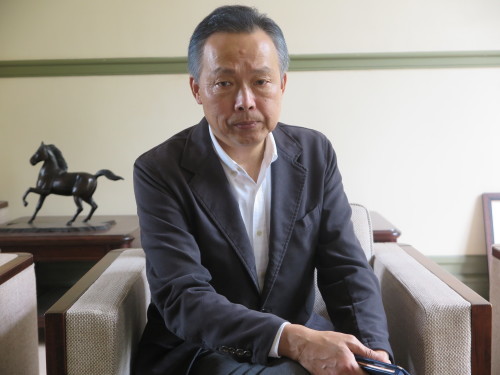 進藤俊彦前産学連携教授が来訪_c0075701_16420219.jpg
