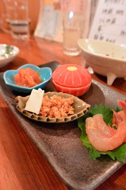 【(東京グルメ)新宿「粗挽き蕎麦 トキ」で「長珍」の燗酒呑み比べ!!】_a0005436_13364189.jpg