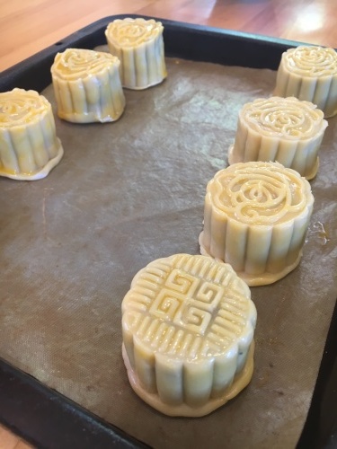 中華パンと月餅🥮_b0346442_23571054.jpeg