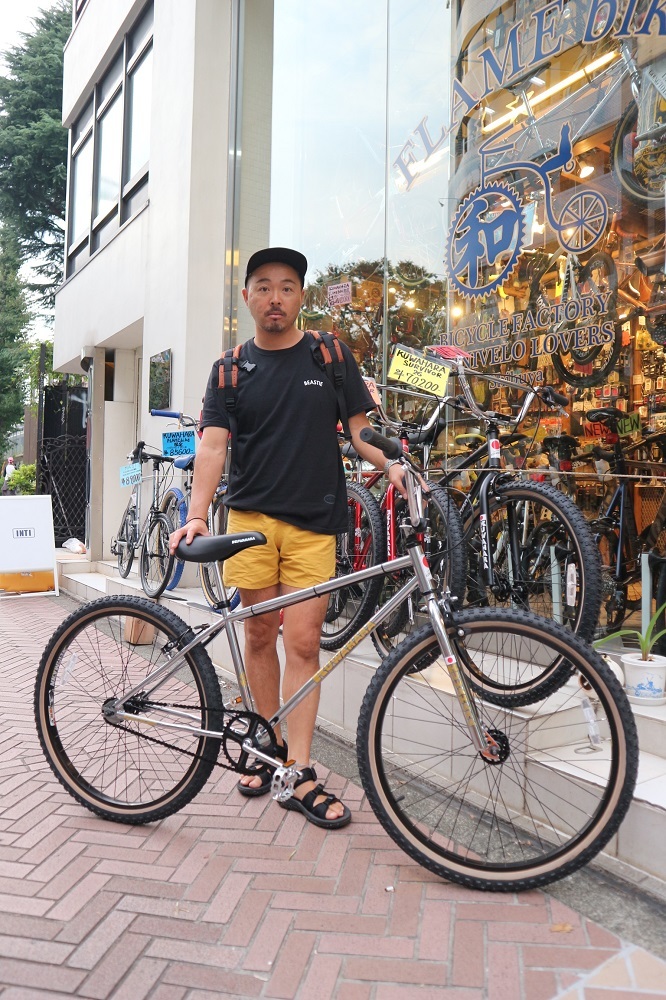 9月28日　渋谷　原宿　の自転車屋　FLAME bike前です_e0188759_17424366.jpg