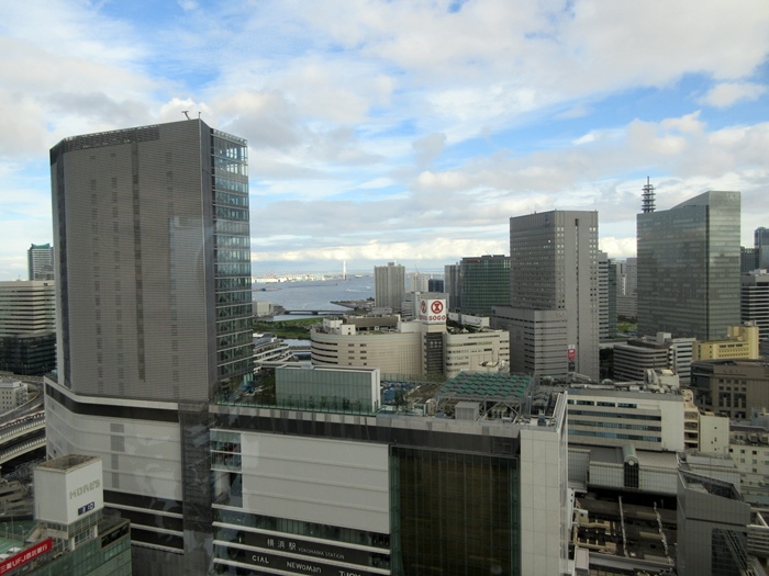 【おやつタイムのクラブラウンジ】横浜ベイシェラトン_b0009849_21375882.jpg