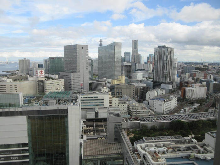 【おやつタイムのクラブラウンジ】横浜ベイシェラトン_b0009849_21463686.jpg