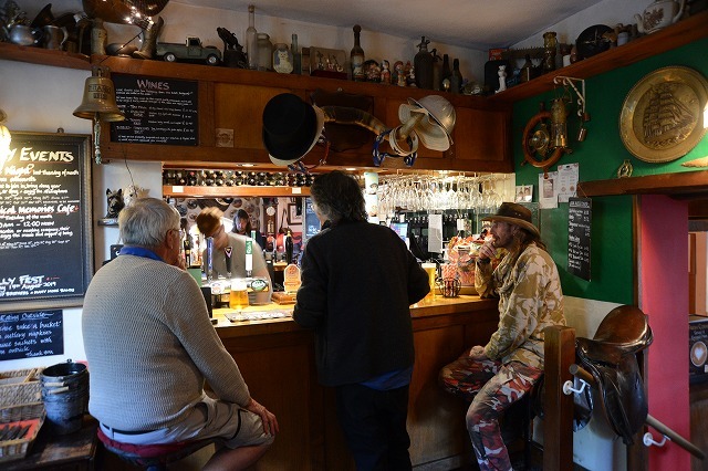 家族でグランドユニオン運河へ 3日目 Crick~Napton_c0027849_10373889.jpg