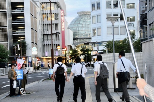 377回目四電本社前再稼働反対抗議レポ 9月27日(金)高松 【 伊方原発を止める。私たちは止まらない。49】【汚れた原発マネー 四電にもありましたよね】_b0242956_17341440.jpeg
