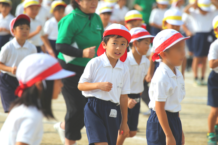 冬真の若葉小学校大運動会（１年）_e0305156_16523562.jpg