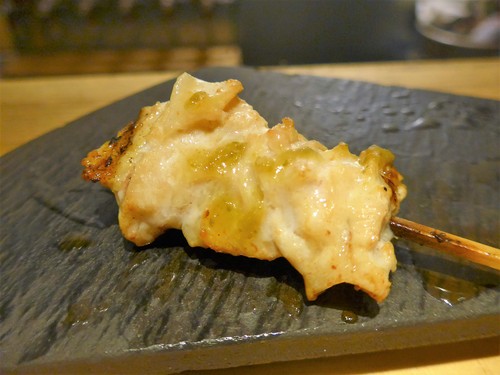 三鷹「焼鳥 山もと」へ行く。_f0232060_18083.jpg