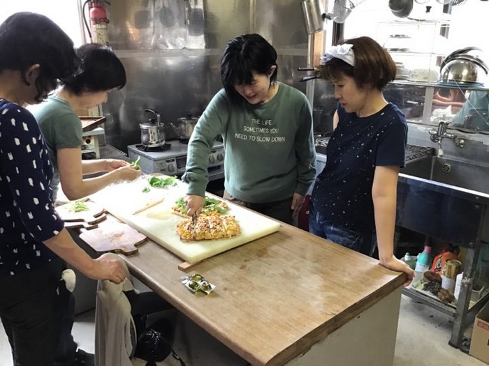 中原温泉で、ピザ作り_c0116915_01065503.jpg