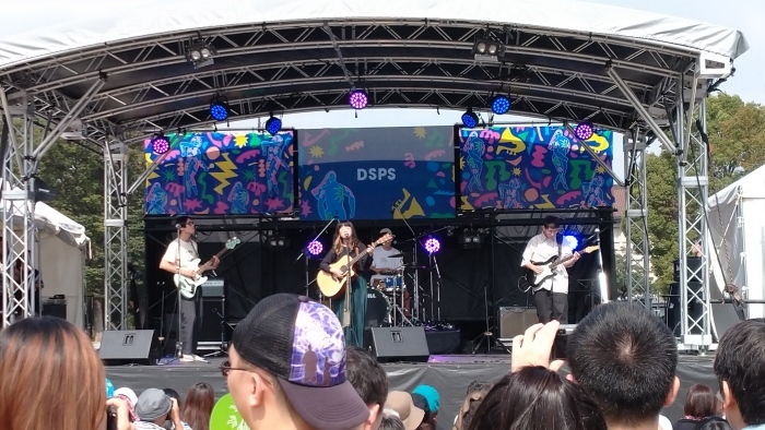 TAIWAN PLUS 台湾新感覚@上野恩賜公園にて宇宙人(Cosmos People)、雷擎(レイチン)、DSPSを視、青マンゴーやマンゴーアイスコーヒーを食す_c0002171_06132260.jpg