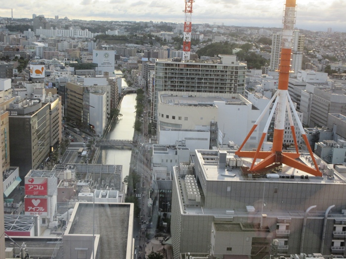 【横浜ベイシェラトン】カクテルタイムのシェラトンクラブ_b0009849_10512570.jpg