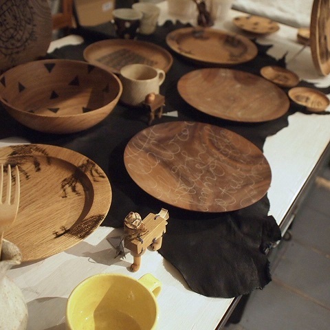 秋はまだ?_b0322280_16381478.jpg