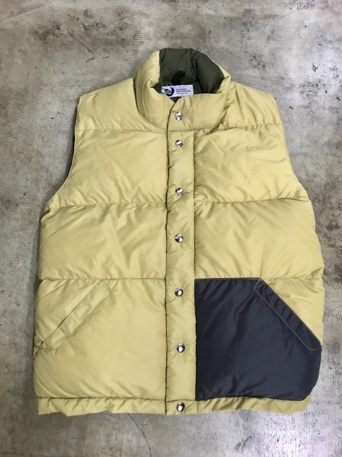 本日より展開です! 18番ダウン Crescent Down Works_d0152280_10460468.jpeg