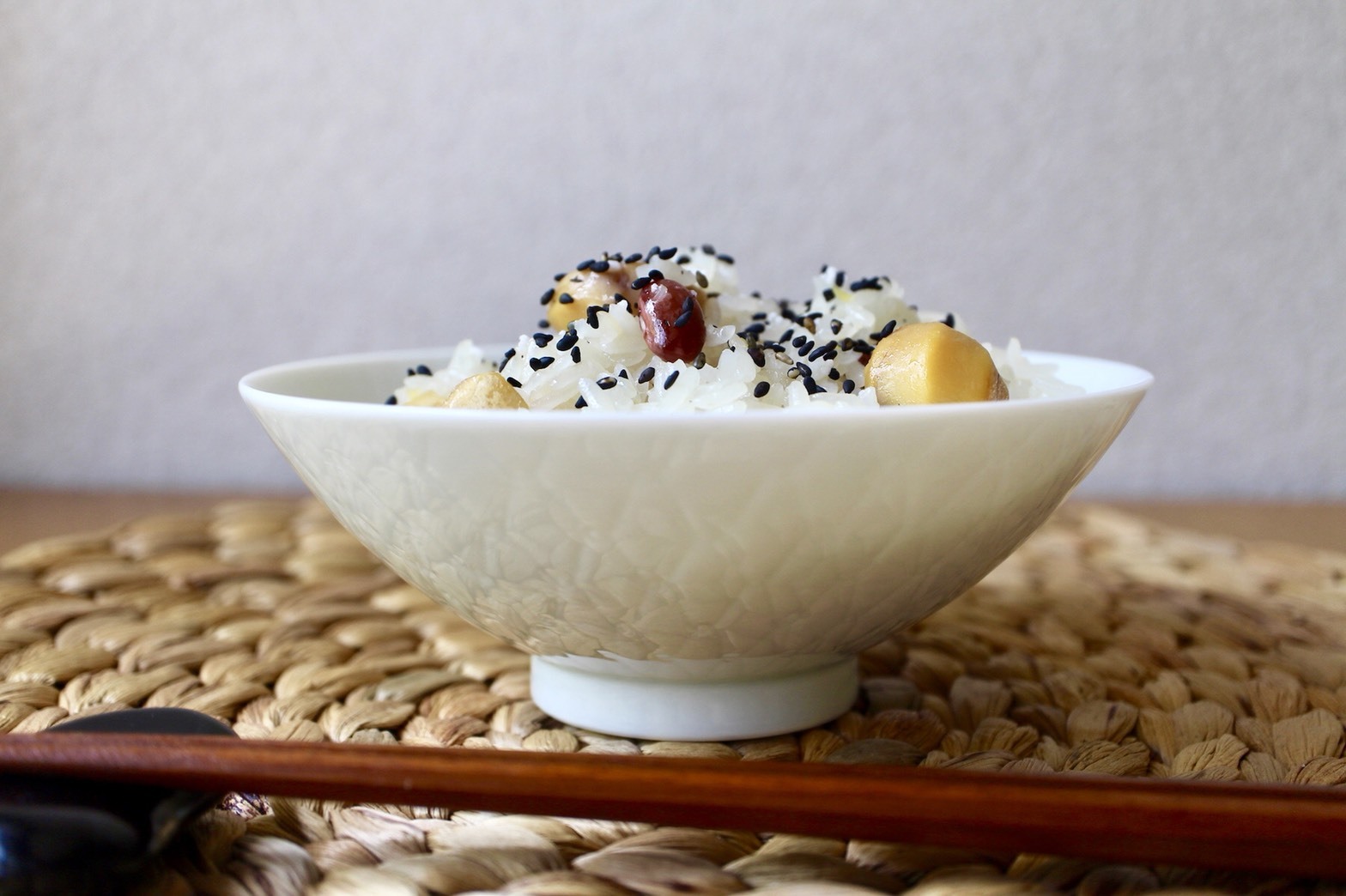 10月のうつわ 【彫付 飯碗】_f0220354_15131483.jpeg