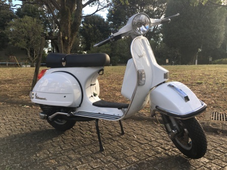 低走行、程度良し、人気の白　VESPA PX200 FL2  入りました！_f0123137_22403950.jpg