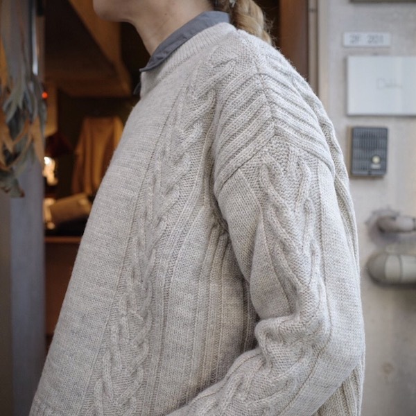 そろそろ CABLE SWEATER の 季節 かし ら _d0364239_19590713.jpg