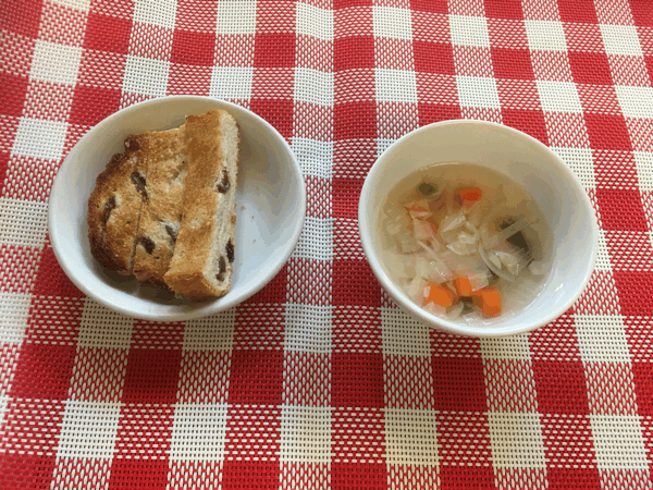 10/4の給食_c0293682_19413611.gif