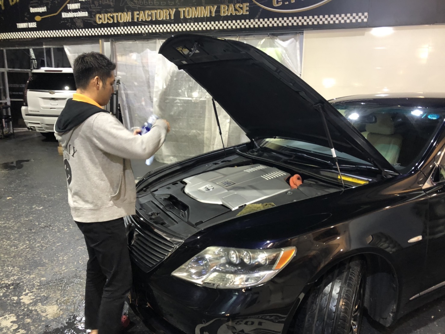 10月5日(土)TOMMYBASEブログ☆S様フーガ納車!S様LS460新潟へ!カスタムセダン♪レクサス♪自社ローン♪_b0127002_19465389.jpg