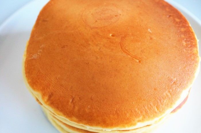 ■昭和産業様の ケーキのようなホットケーキミックス粉で 【フルーツと餡子のパンケーキを2軒に届けて美味しさ拡散!!】_b0033423_17272201.jpg