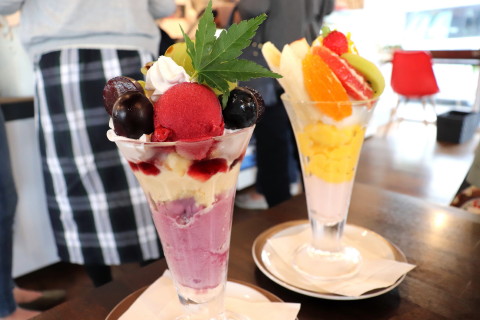 ぶどうパフェ Ice Cream Cafe 羅針盤 青森市 津軽ジェンヌのcafe日記