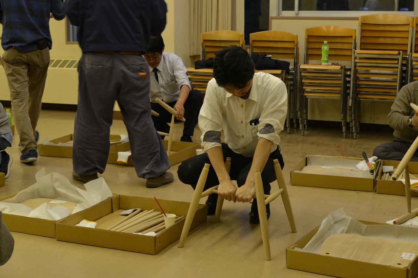 10月19日に本物の飛騨の椅子の組み立てワークショップ”開催!_a0324442_14435429.jpg