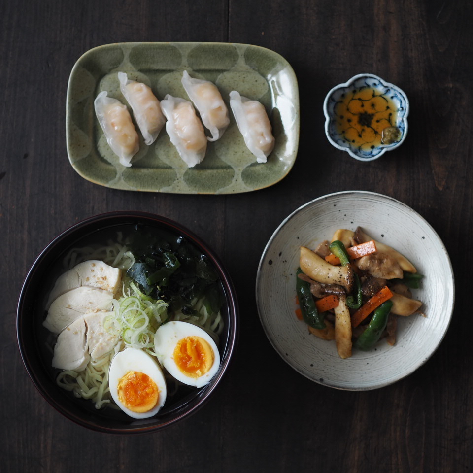 展覧会の器で・塩ラーメン_b0206421_15174799.jpg