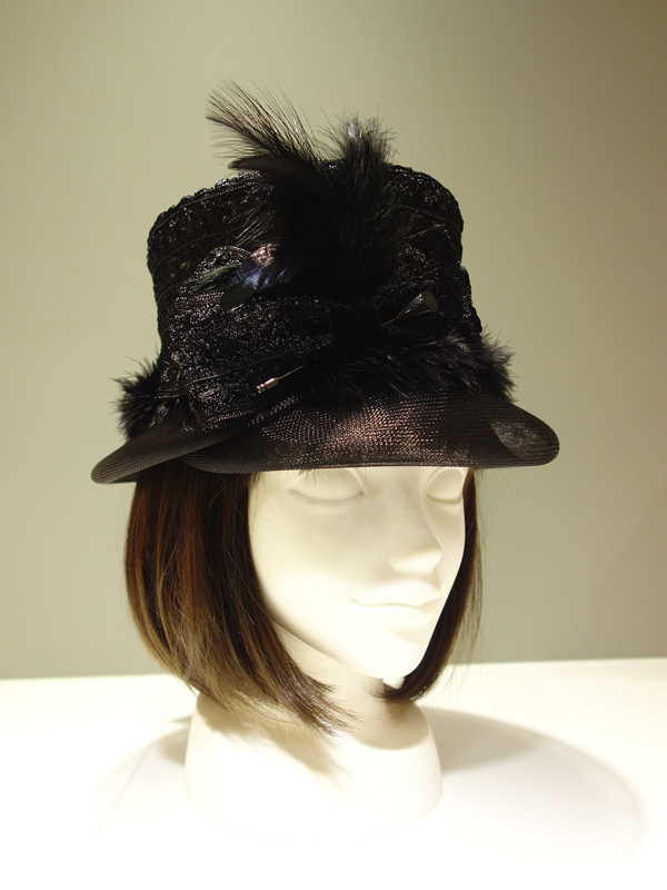 ハロウィンコーデに 帽子 ヘッドドレス入荷 豆千代モダン 新宿店 Blog