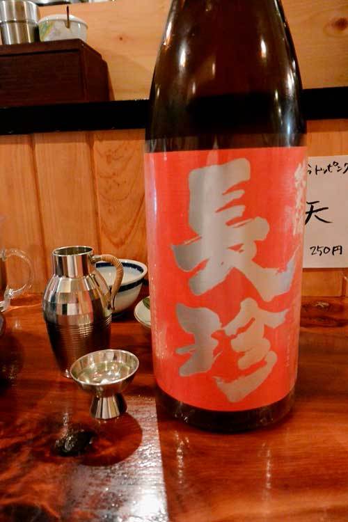 【(東京グルメ)新宿「粗挽き蕎麦 トキ」で「長珍」の燗酒呑み比べ!!】_a0005436_12054367.jpg