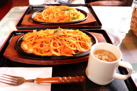 ナポリタン:喫茶ベル(大鰐町)_b0147224_23573089.jpg