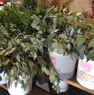 OC Wholesale Flowers の花に圧倒される_e0350971_08065257.jpg