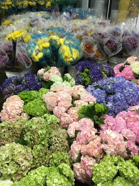 OC Wholesale Flowers の花に圧倒される_e0350971_08070004.jpg