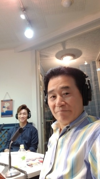 昨日のラジオ出演_e0119092_11441060.jpg