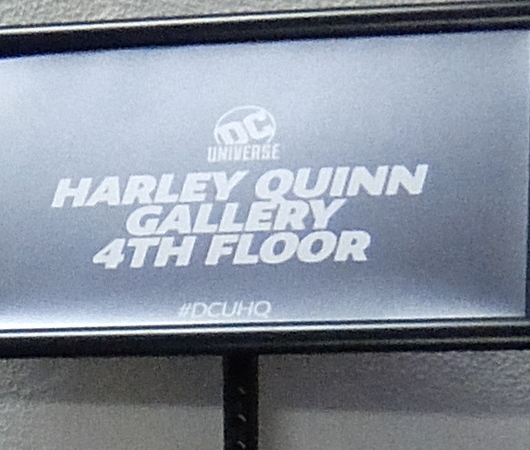 DC本社のハーレイ・クイン・ギャラリー（the Harley Quinn Gallery at DC Headquarters）_b0007805_05320064.jpg