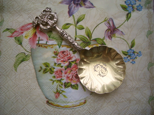 TIFFANY (ティファニー)キャディースプーン No.894 ヴィクトリア朝のデザイン_a0389018_21171428.jpg