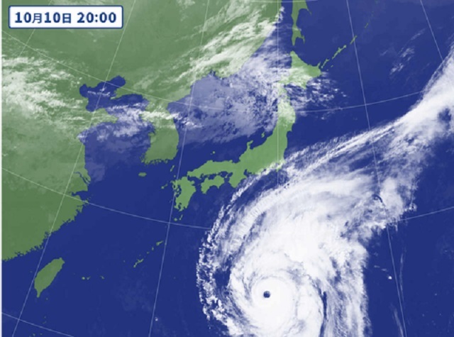 台風19号と秋季展　　　　　　　　　　　　　　　　　　　　　No.1983_d0103457_00553470.jpg