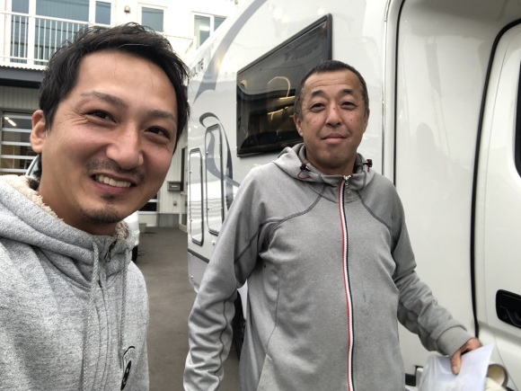 10月12日(土)S様エルグランド納車★ハマーH2入庫してま~す♡ランクル レクサス キャデラック TOMMY♡_b0127002_18512845.jpg