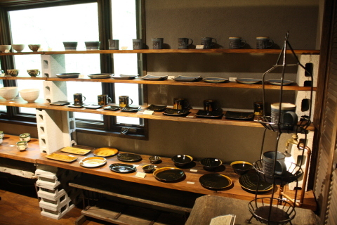 「特別展」のご案内 12月24日(火)まで開催_a0260022_15110940.jpg