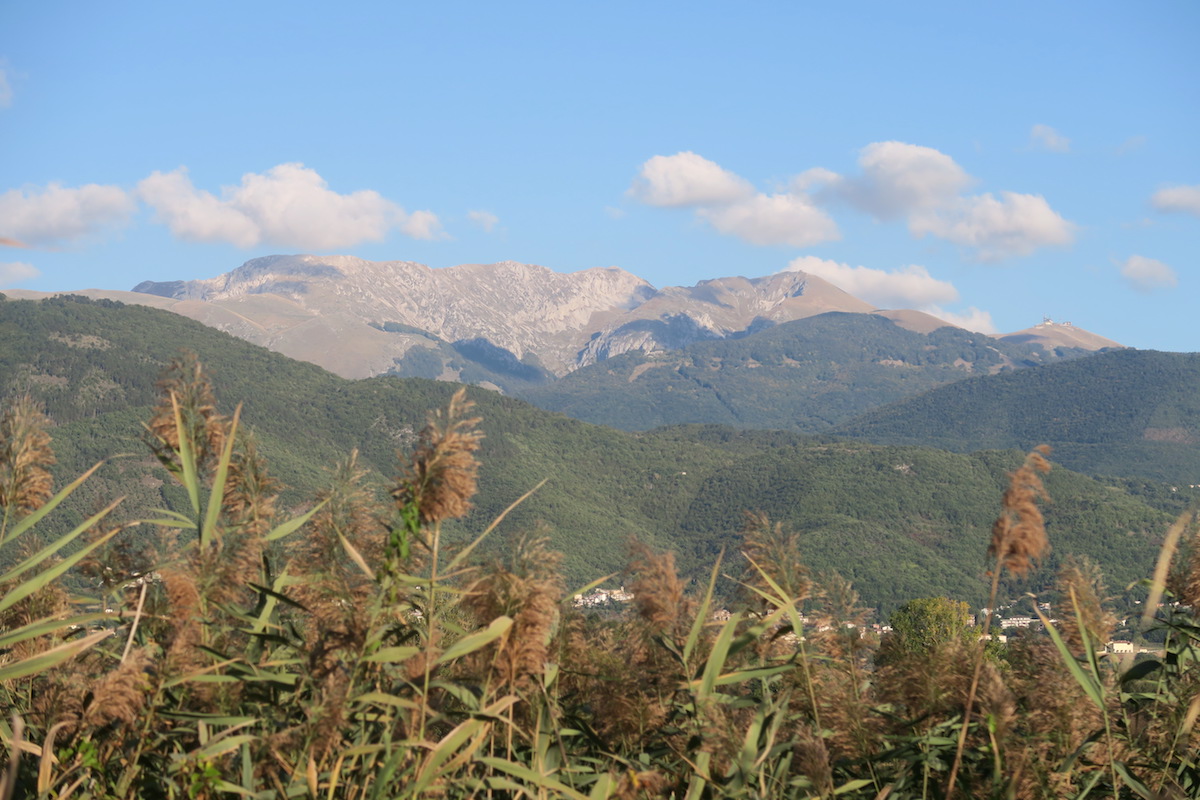 夕空に月うつくしいテルミニッロ山_f0234936_813329.jpg
