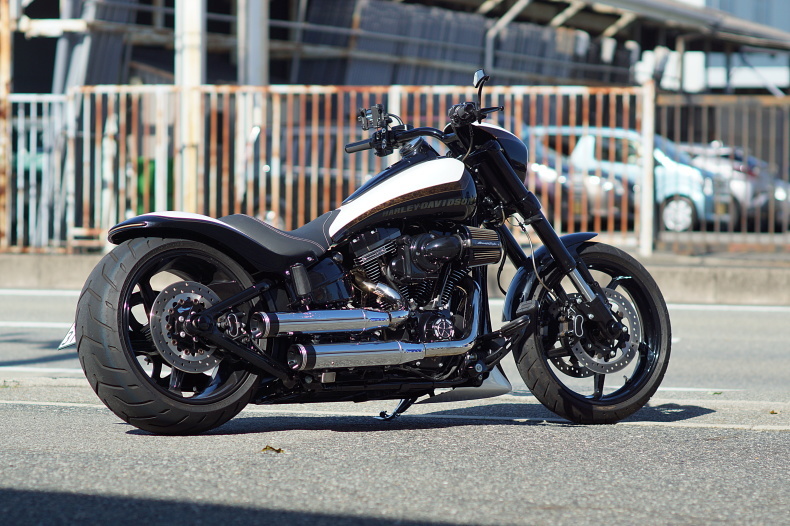 BREAKOUT PRO STREET マフラー交換 : custom factory noys blog BREAKOUT PRO STREET マフラー交換 : custom factory noys blog