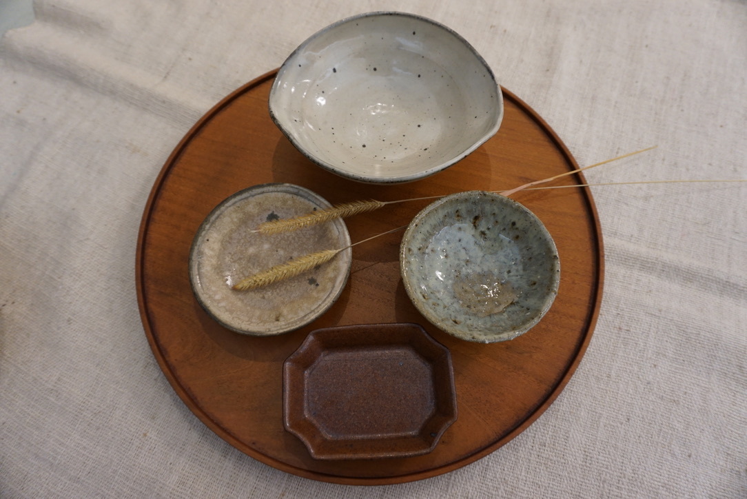 つちものの豆皿と_b0132442_17513405.jpg