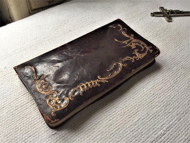 Book 328 100年前の革表紙の宗教書 SOLD OUT! : スペイン・バルセロナ