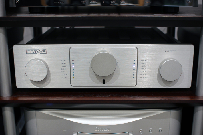 McIntosh MC2152 展示機を導入_e0404728_00065694.jpg