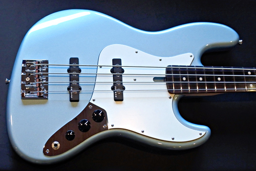 「Sky Blue MetallicのStandard-J」1本目が完成です!_e0053731_17101792.jpg