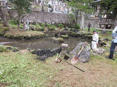 上村恒巳天国に! 弁天池清掃 _b0092684_09553327.jpg