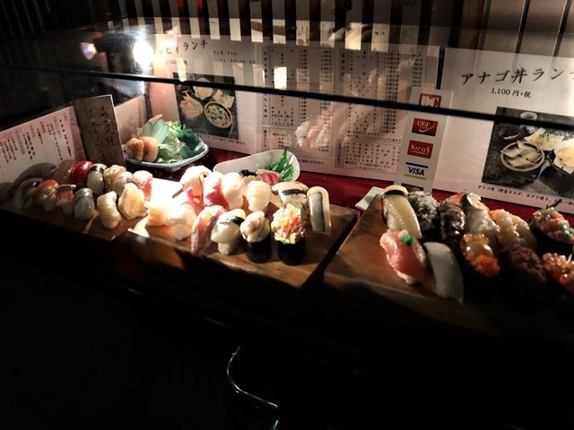 元気の素は楽しい仲間との楽しい時間の共有です、今年一年大変お世話になりました・・・来年はもっといい年にしましょう_d0181492_22391439.jpg