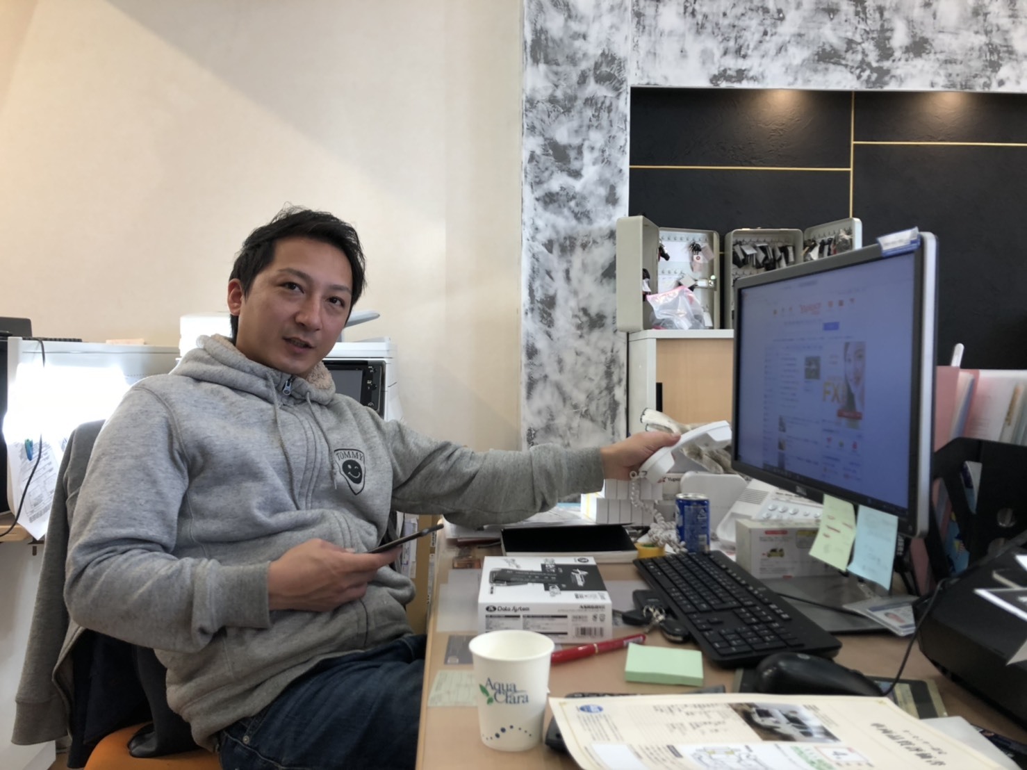 10月15日 新在続々!新車 エスカレード ハイエース アルファード_b0127002_19343442.jpg