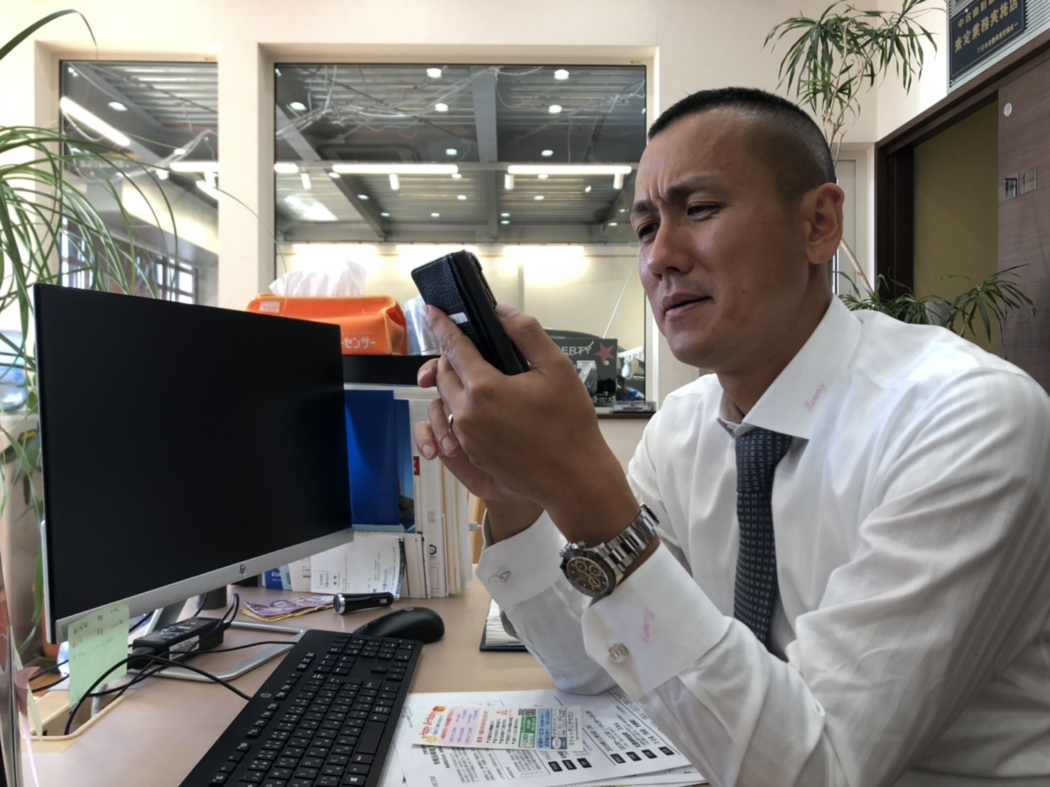 10月15日 新在続々!新車 エスカレード ハイエース アルファード_b0127002_19345954.jpg