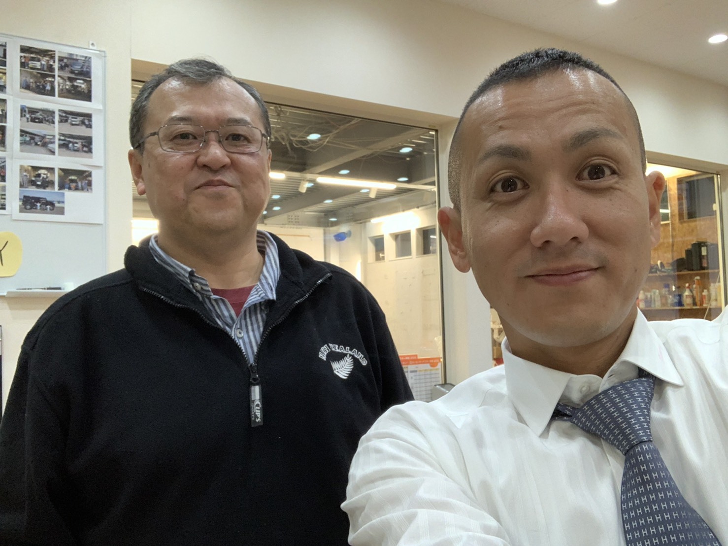 10月15日 新在続々!新車 エスカレード ハイエース アルファード_b0127002_20000903.jpg