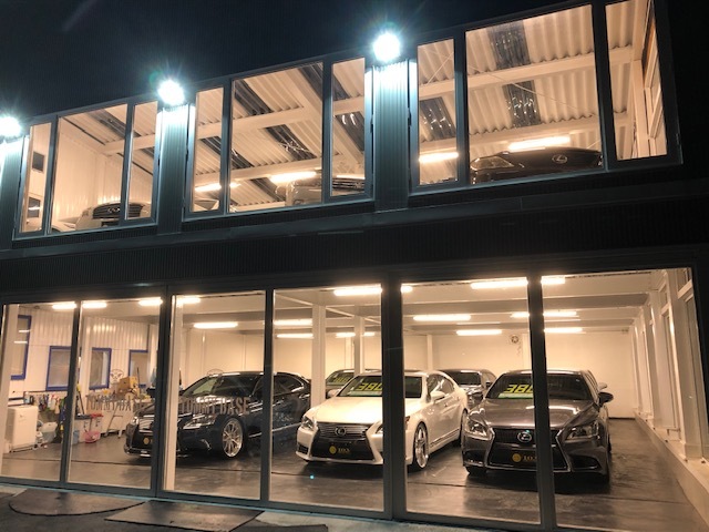 10月15日(火)TOMMYBASEブログ☆LS続々入庫中!カスタムカー♪セダン♪レクサス専門♪自社ローン♪ローンサポート♪_b0127002_20173745.jpg