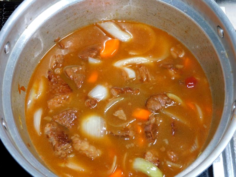 飛騨牛スネ肉の山ぶどう酒煮 四季彩日記 4 飛騨牛スネ肉の山ぶどう酒煮 四季彩日記 4