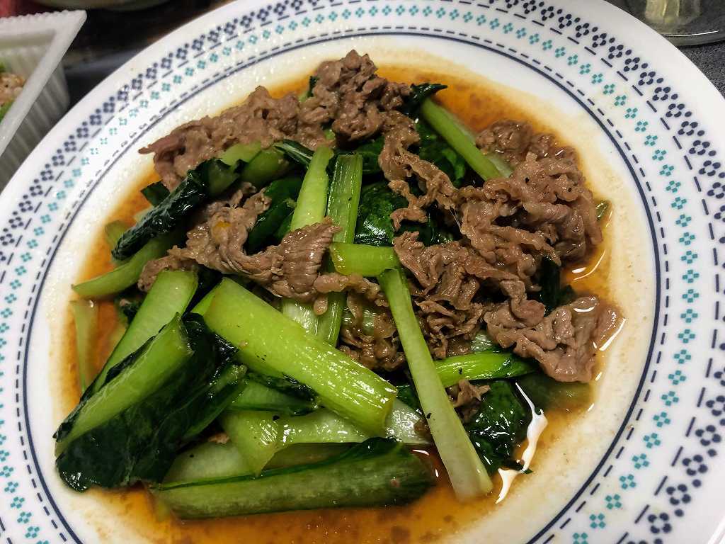晩酌の肴は牛と小松菜炒めと茄子即席漬け やさぐれ日記 晩酌の肴は牛と小松菜炒めと茄子即席漬け やさぐれ日記